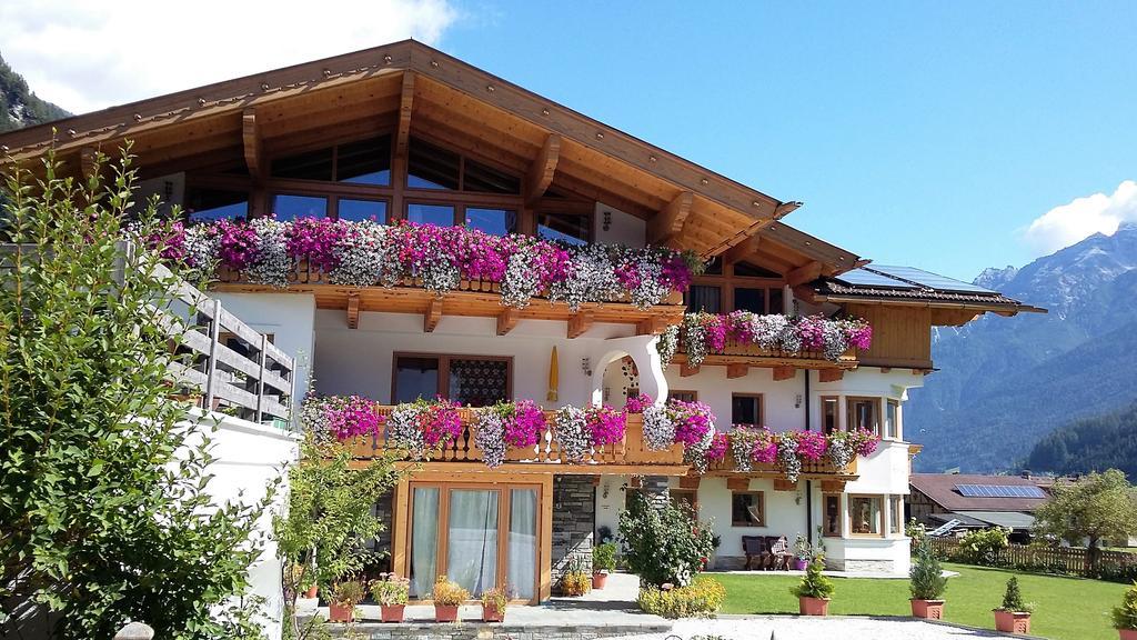 Landhaus Alpensonne Neustift im Stubaital Exterior foto
